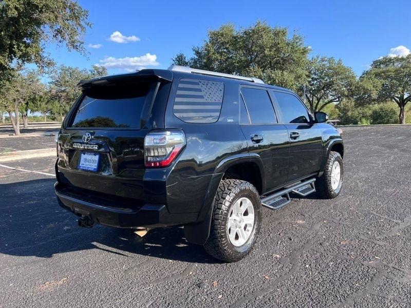 Toyota 4Runner SR5 2WD 2016