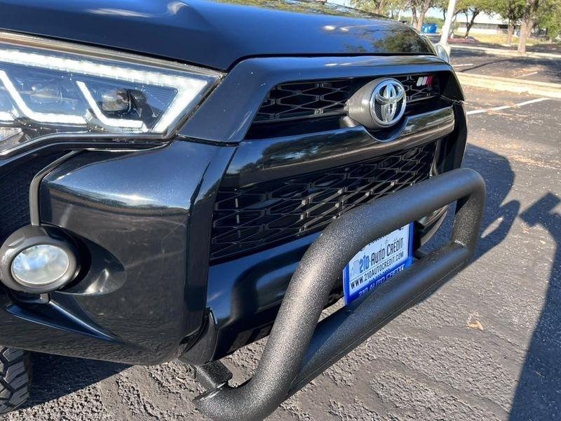 Toyota 4Runner SR5 2WD 2016