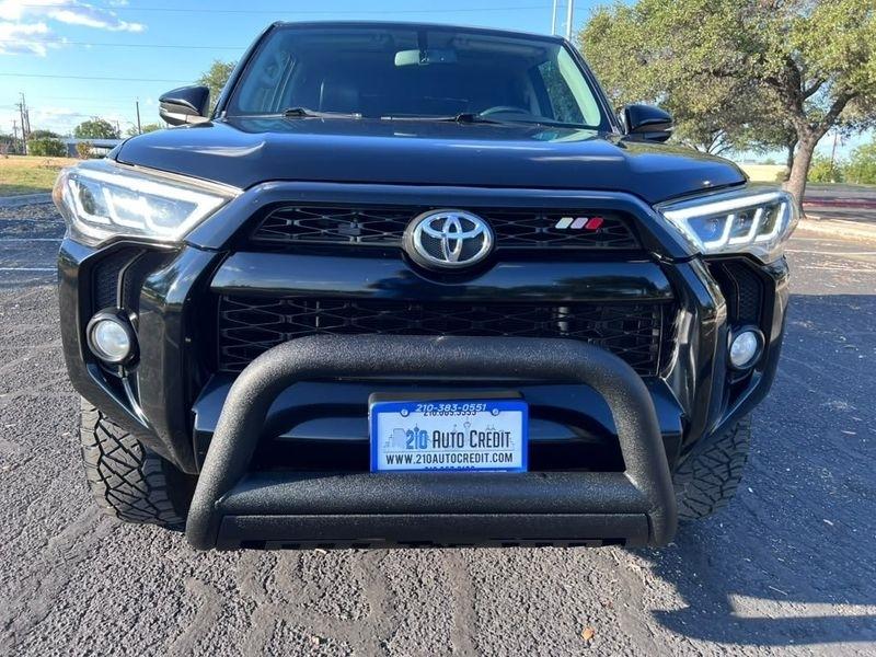 Toyota 4Runner SR5 2WD 2016
