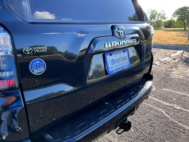 Toyota 4Runner SR5 2WD 2016