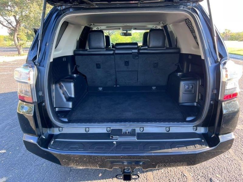 Toyota 4Runner SR5 2WD 2016