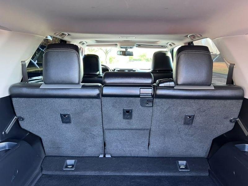 Toyota 4Runner SR5 2WD 2016