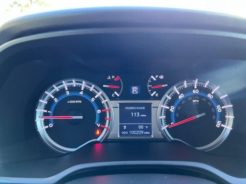 Toyota 4Runner SR5 2WD 2016