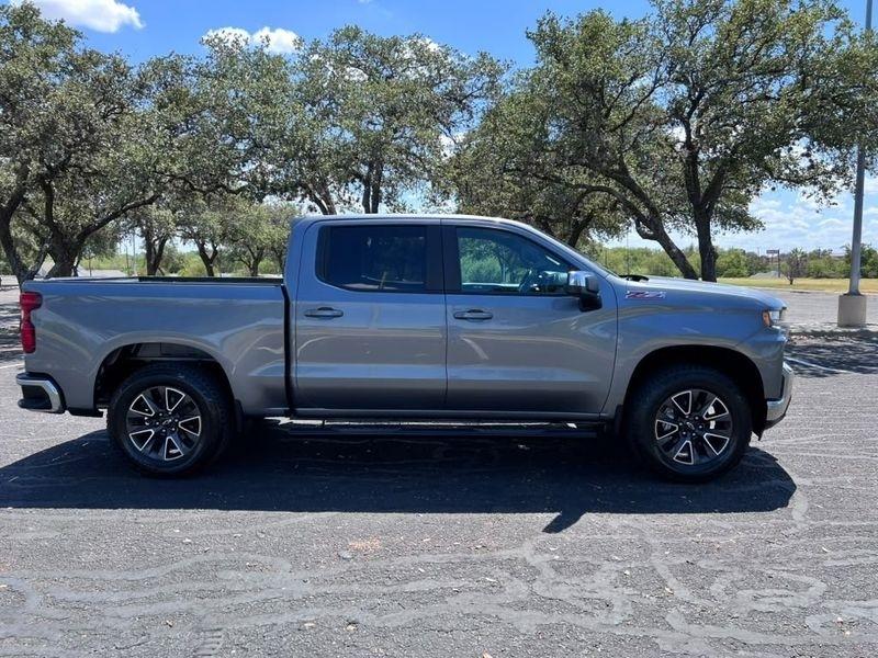 Chevrolet Silverado 1500 LT Crew Cab 4WD 2021