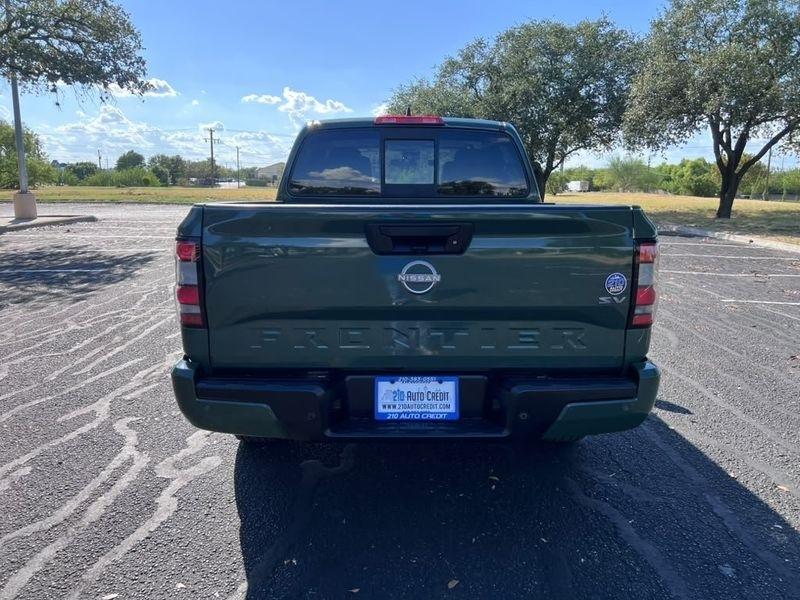 Nissan Frontier SV Crew Cab 2WD 2022