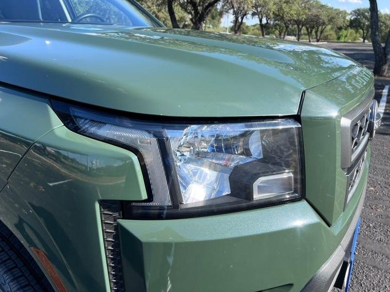 Nissan Frontier SV Crew Cab 2WD 2022
