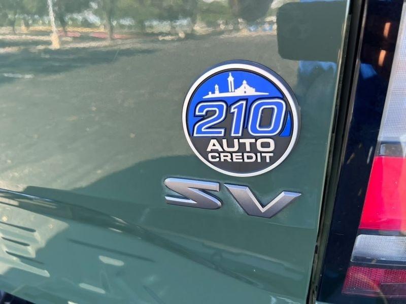 Nissan Frontier SV Crew Cab 2WD 2022