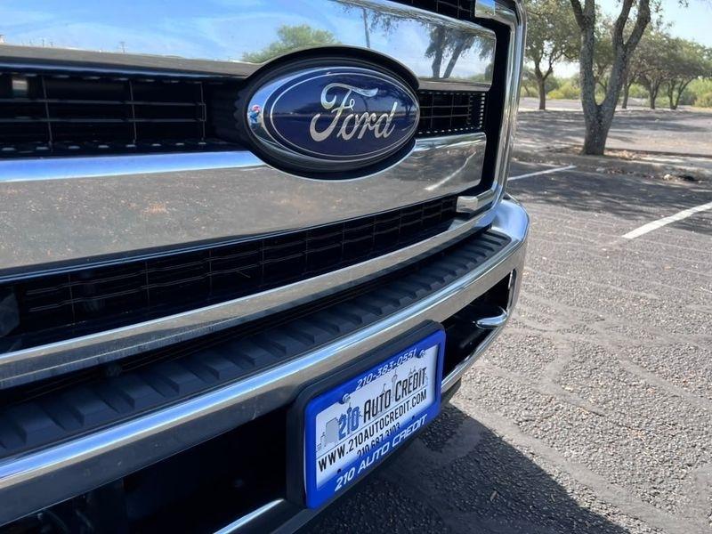 Ford F-250 SD XLT Crew Cab 4WD 2016