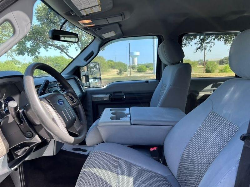 Ford F-250 SD XLT Crew Cab 4WD 2016
