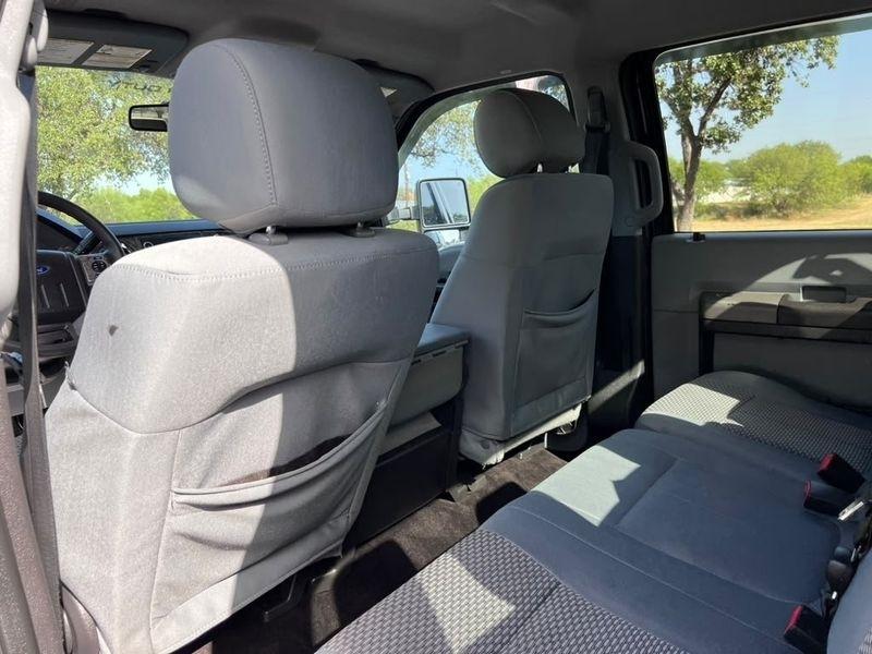 Ford F-250 SD XLT Crew Cab 4WD 2016