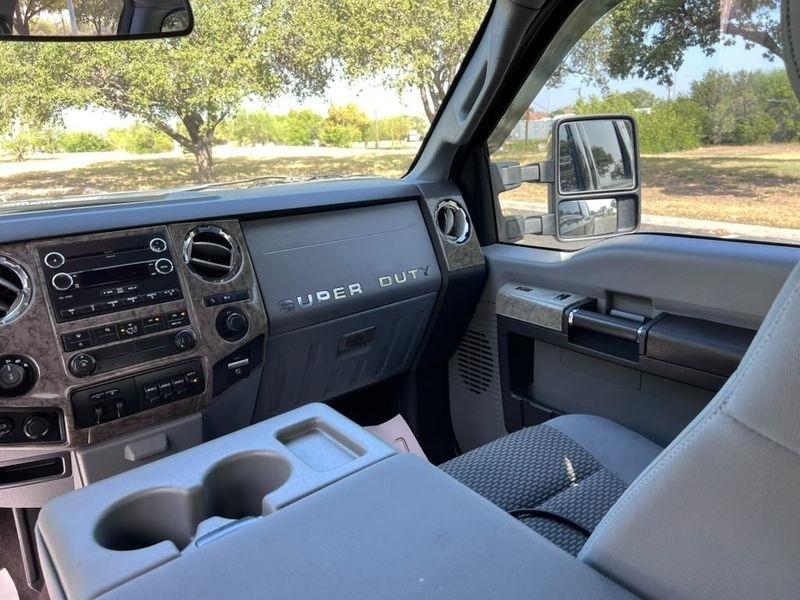 Ford F-250 SD XLT Crew Cab 4WD 2016