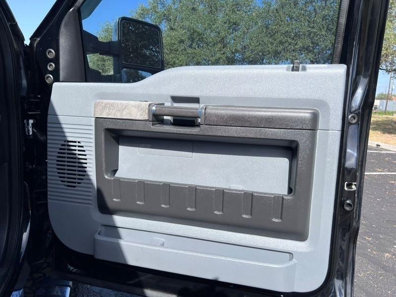 Ford F-250 SD XLT Crew Cab 4WD 2016
