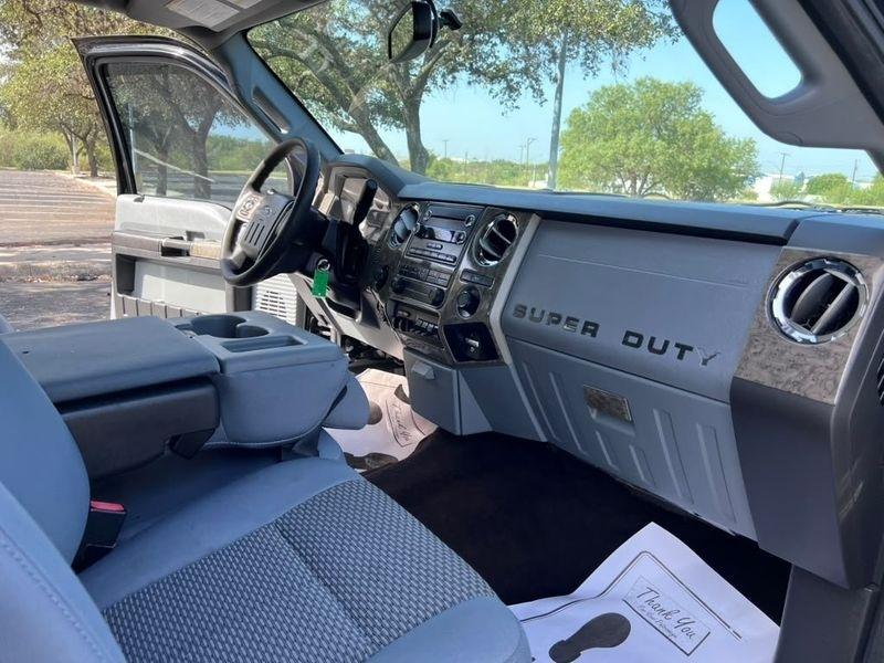 Ford F-250 SD XLT Crew Cab 4WD 2016