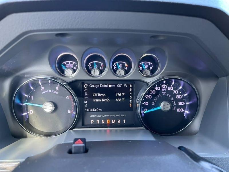 Ford F-250 SD XLT Crew Cab 4WD 2016