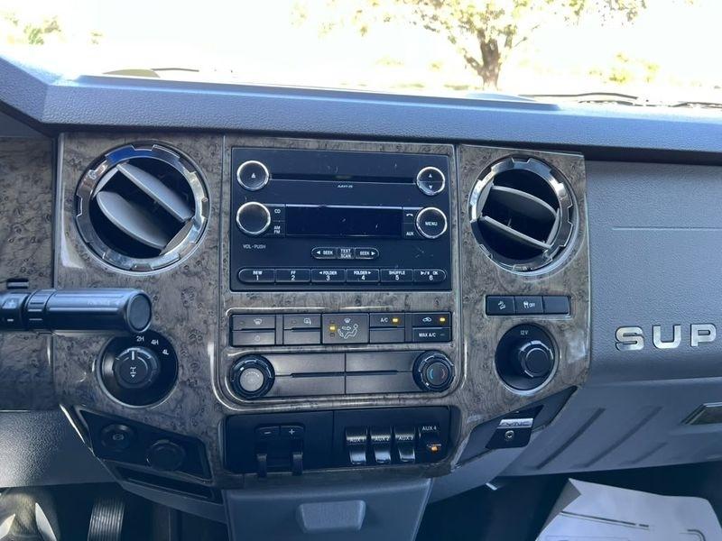 Ford F-250 SD XLT Crew Cab 4WD 2016