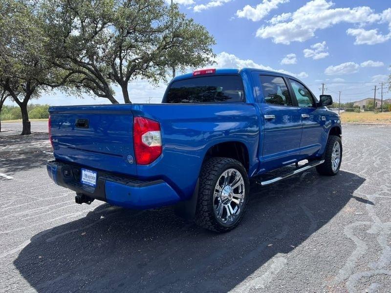 Toyota Tundra Platinum CrewMax 5.7L FFV 4WD 2018