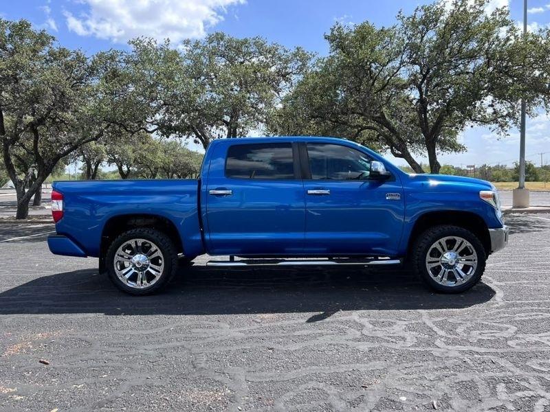 Toyota Tundra Platinum CrewMax 5.7L FFV 4WD 2018