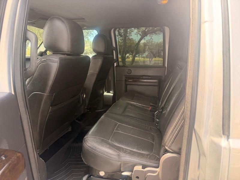 Ford F-350 SD Lariat Crew Cab 4WD 2015
