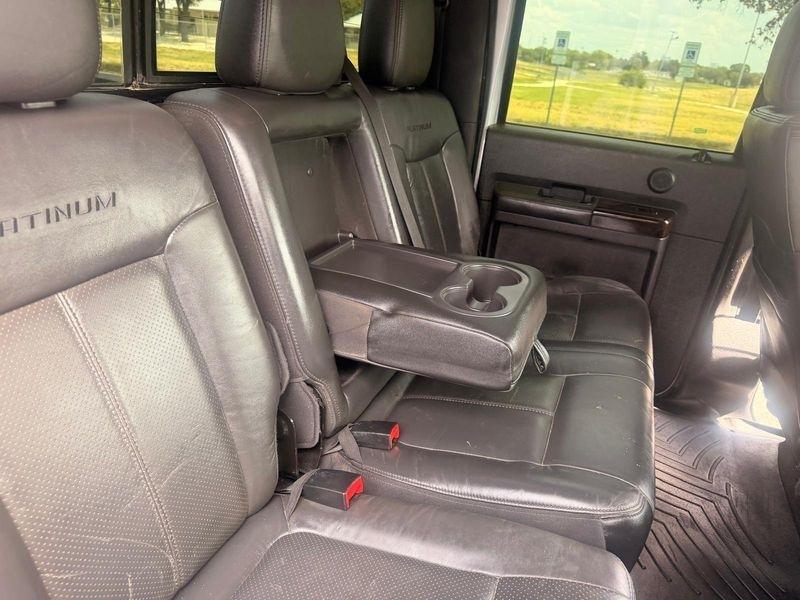Ford F-350 SD Lariat Crew Cab 4WD 2015