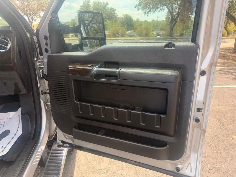 Ford F-350 SD Lariat Crew Cab 4WD 2015