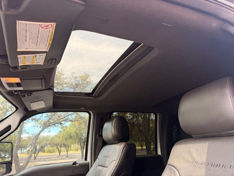 Ford F-350 SD Lariat Crew Cab 4WD 2015