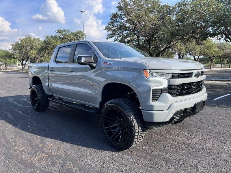 Chevrolet Silverado 1500 RST Crew Cab 4WD 2024