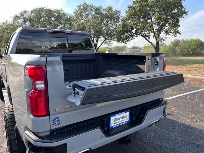 Chevrolet Silverado 1500 RST Crew Cab 4WD 2024