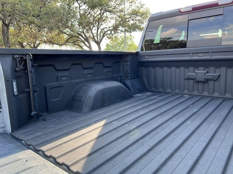 Chevrolet Silverado 1500 RST Crew Cab 4WD 2024
