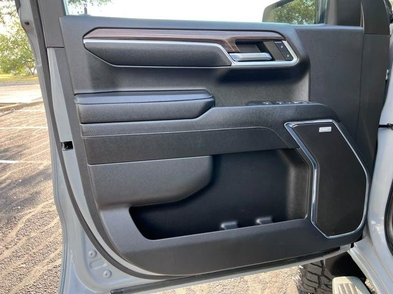 Chevrolet Silverado 1500 RST Crew Cab 4WD 2024