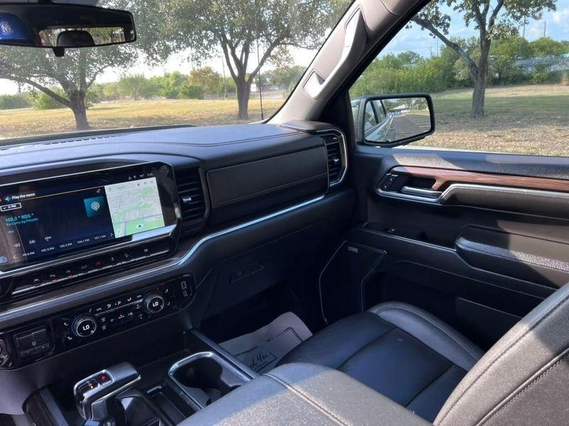 Chevrolet Silverado 1500 RST Crew Cab 4WD 2024