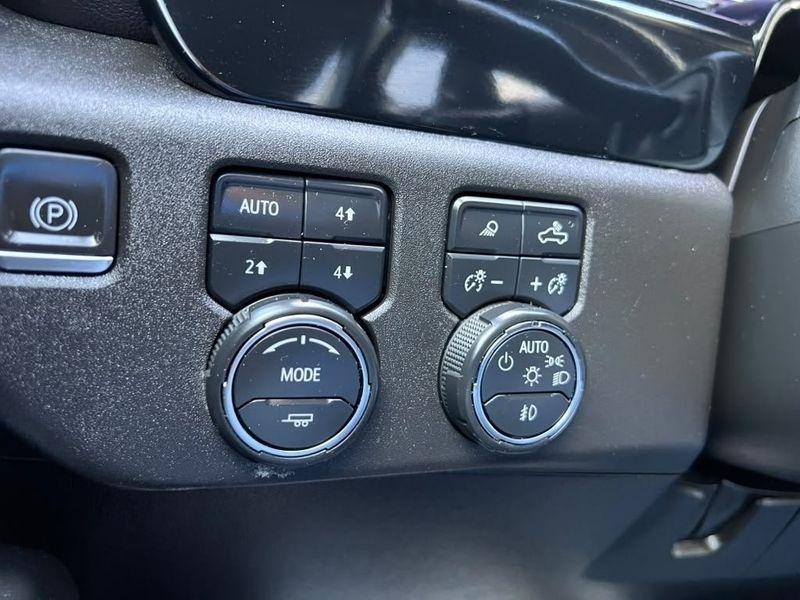 Chevrolet Silverado 1500 RST Crew Cab 4WD 2024
