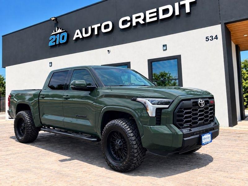 Toyota Tundra SR5 CrewMax 4WD 2023