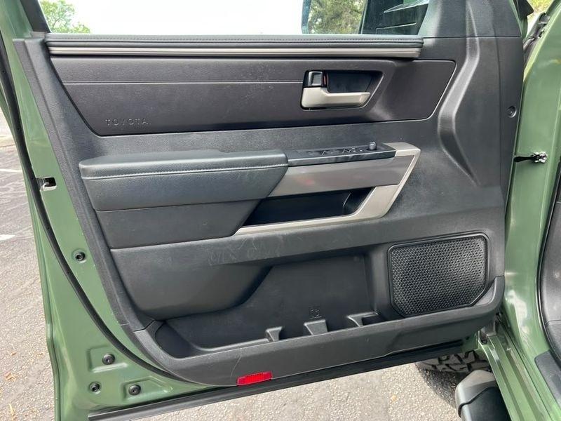Toyota Tundra SR5 CrewMax 4WD 2023