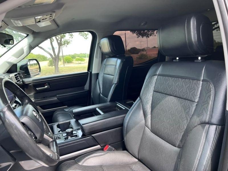 Toyota Tundra SR5 CrewMax 4WD 2023