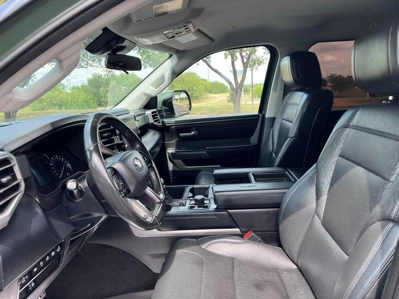 Toyota Tundra SR5 CrewMax 4WD 2023