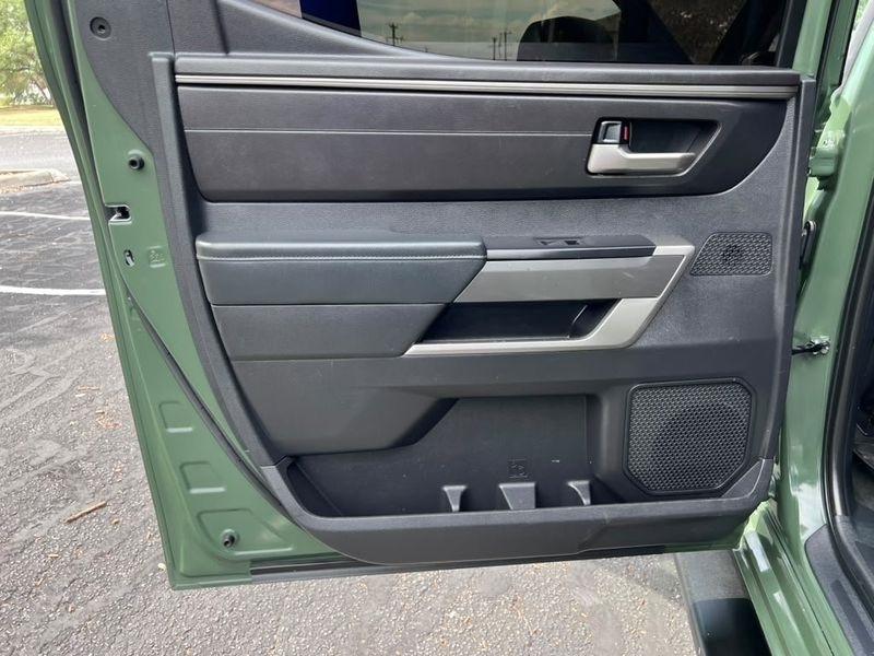 Toyota Tundra SR5 CrewMax 4WD 2023