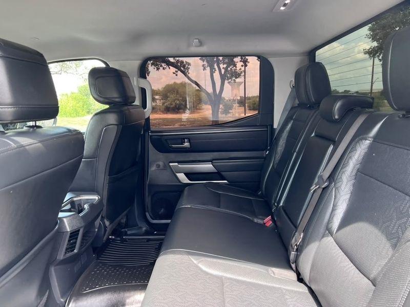Toyota Tundra SR5 CrewMax 4WD 2023
