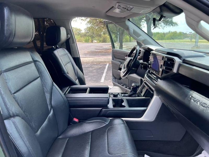 Toyota Tundra SR5 CrewMax 4WD 2023