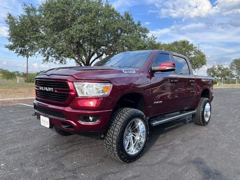 RAM 1500 Lone Star Crew Cab SB 4WD 2020