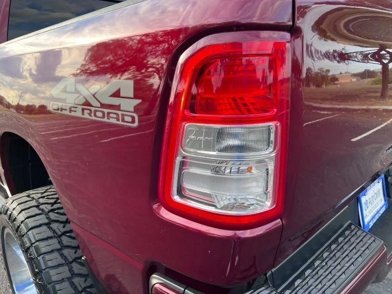 RAM 1500 Lone Star Crew Cab SB 4WD 2020