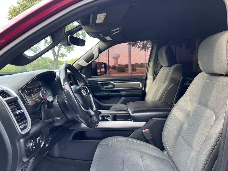 RAM 1500 Lone Star Crew Cab SB 4WD 2020