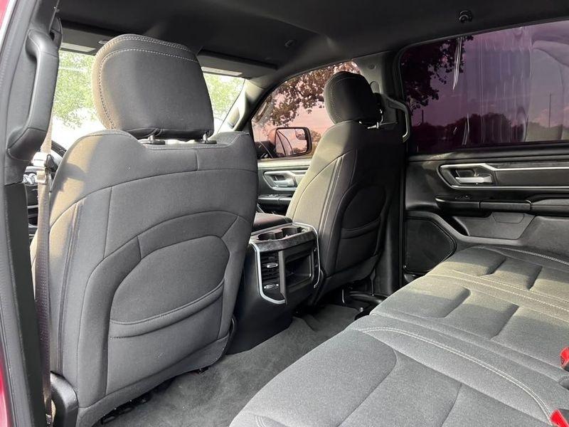 RAM 1500 Lone Star Crew Cab SB 4WD 2020