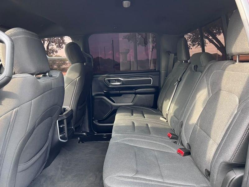 RAM 1500 Lone Star Crew Cab SB 4WD 2020