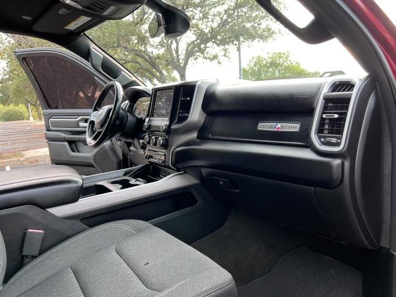 RAM 1500 Lone Star Crew Cab SB 4WD 2020
