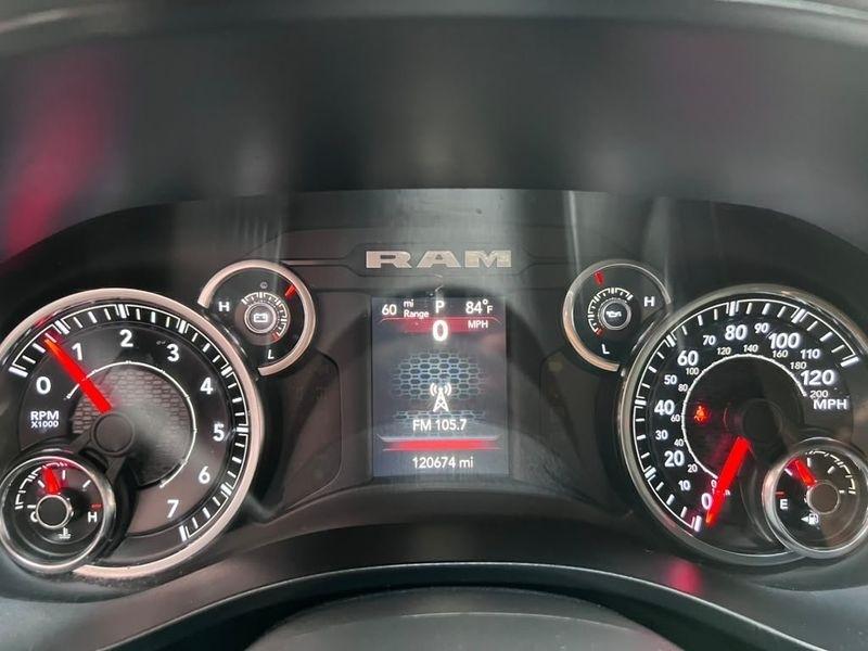 RAM 1500 Lone Star Crew Cab SB 4WD 2020