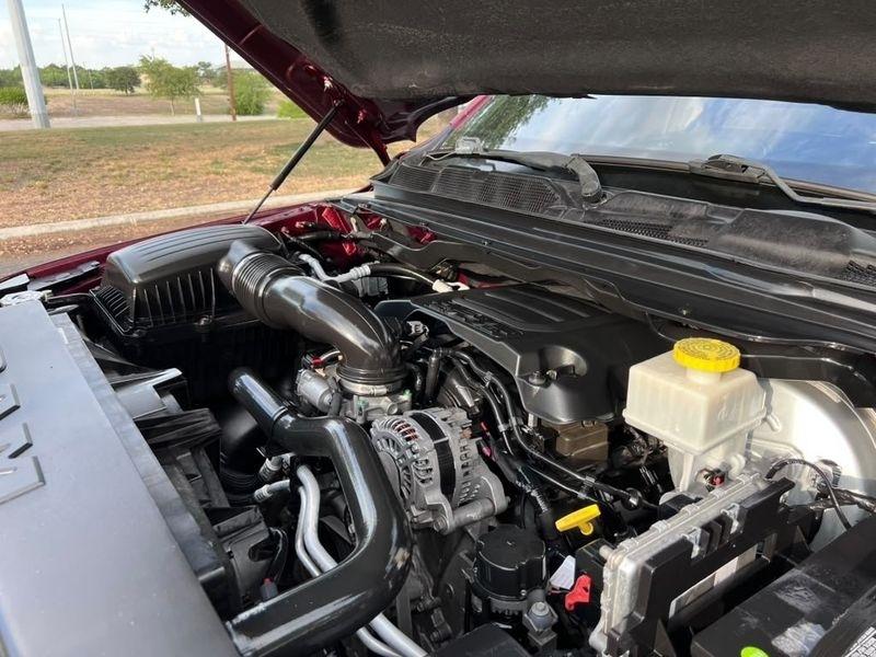RAM 1500 Lone Star Crew Cab SB 4WD 2020