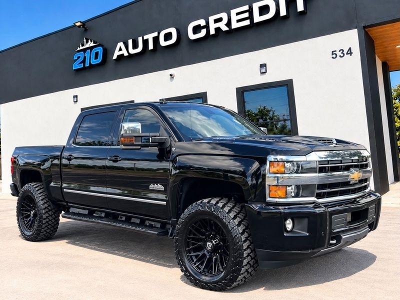 2018 Chevrolet Silverado 3500HD LTZ Crew Cab 4WD