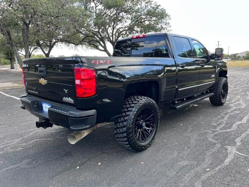 Chevrolet Silverado 3500HD LTZ Crew Cab 4WD 2018