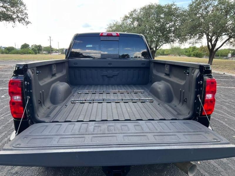 Chevrolet Silverado 3500HD LTZ Crew Cab 4WD 2018