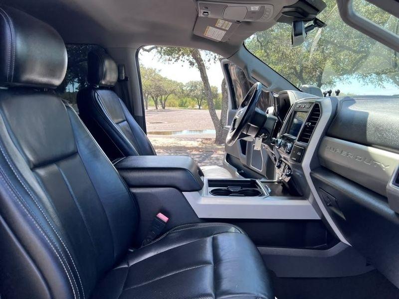 Ford F-250 SD Lariat Crew Cab 4WD 2020
